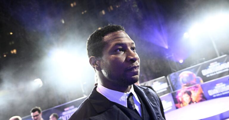 urlhttps3A2F2Fcalifornia times brightspot.s3.amazonaws.com2F112F112F04197cf14cad8acc0b2790d08d7c2Fet jonathan majors gettyimages 014