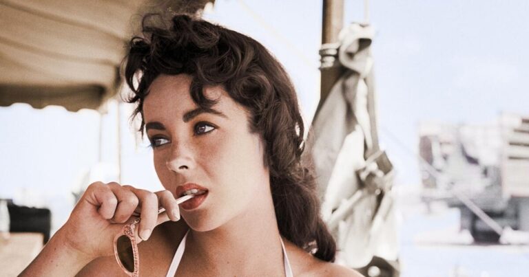 urlhttps3A2F2Fcalifornia times brightspot.s3.amazonaws.com2F242Ffd2Fb54beca54c829be3c7e9ca26214a2Felizabeth taylor