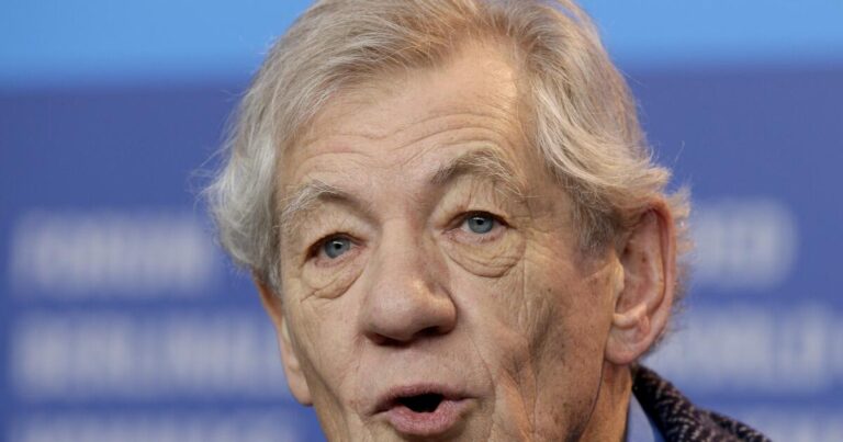 urlhttps3A2F2Fcalifornia times brightspot.s3.amazonaws.com2Ff22F352F164696d140cb8d14ac7f9b260abf2Fian mckellen 38349