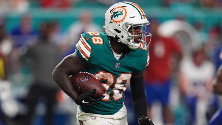 devon achane miami dolphins usatsi 2