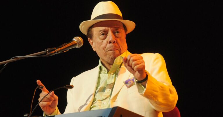 urlhttps3A2F2Fcalifornia times brightspot.s3.amazonaws.com2Fbb2Fbc2Fc94c9bcc4d39bcb389d14245a4292Fla photos handouts la ig sergio mendes 12