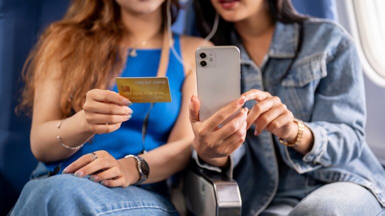 1743172362 flyers on plane creditcard