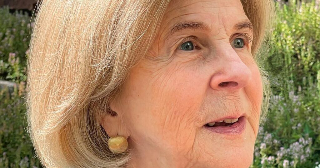 urlhttps3A2F2Fcalifornia times brightspot.s3.amazonaws.com2Fcd2Fb02F9e76e99a4469a9967cc625595e892Fauthor elaine pagels